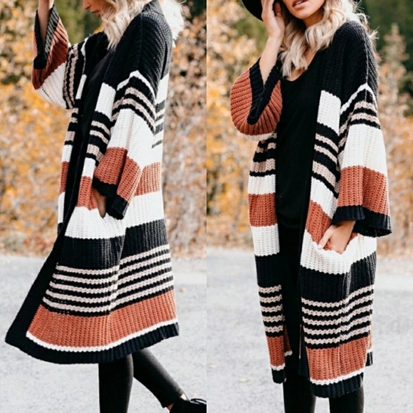 Black and White Long Sweater - Picture 3 of 4